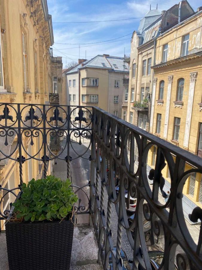 Lvapart Вул Ковжуна 2 Кім Ізол Кухня Студія Не Далеко Від Ж Д Вокзалу Палацу Мистецтв Звітні Документи Lviv Exteriör bild